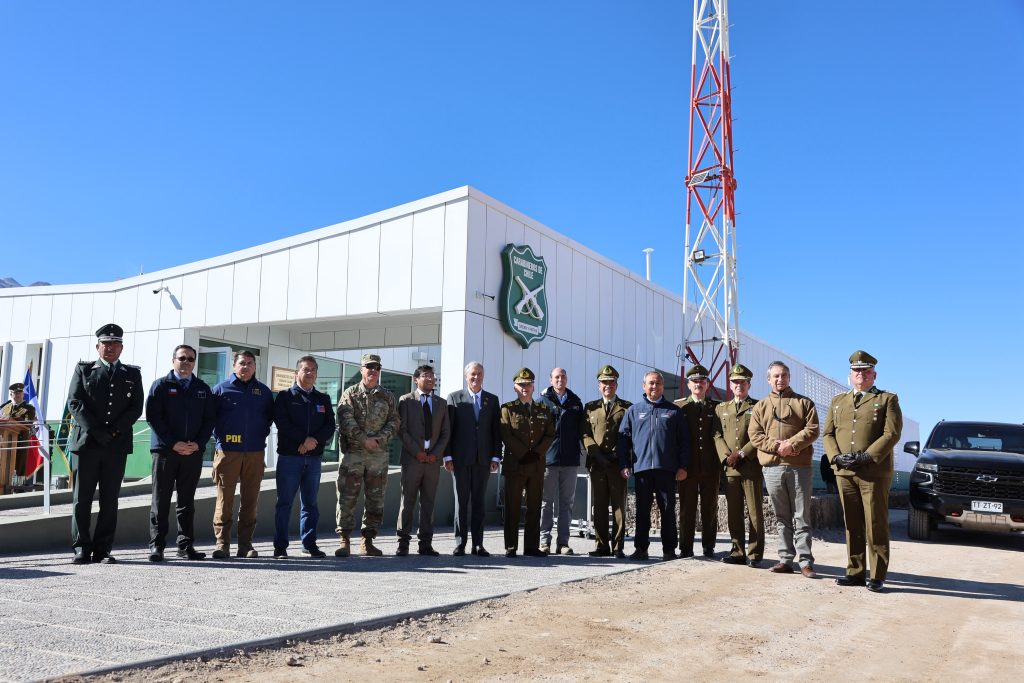 Carabineros de Chile, Ollagüe, control fronterizo, seguridad en el altiplano, nueva Tenencia de Carabineros, frontera de Chile